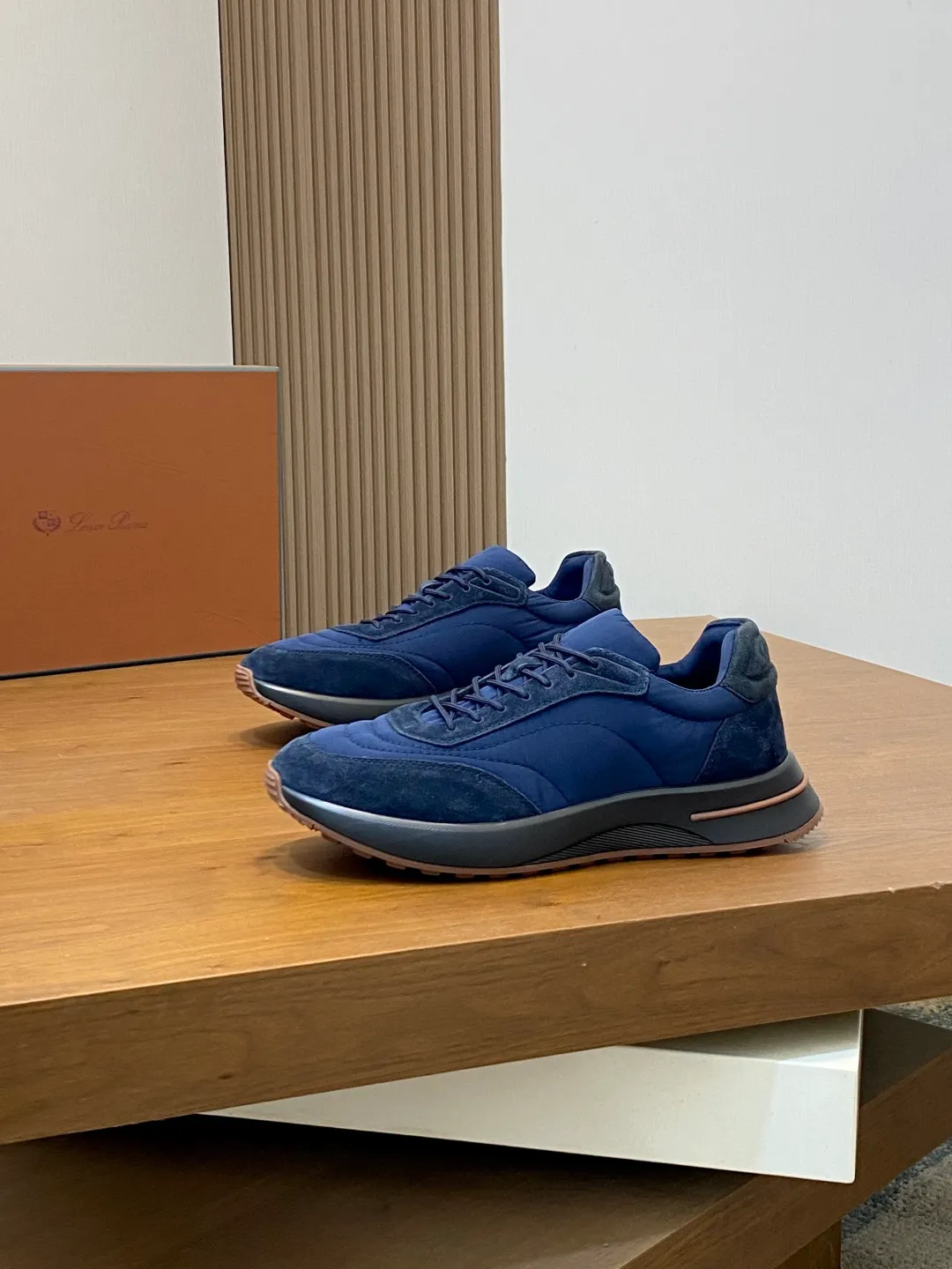 💰740 Loro Piana - Classic casual shoes, men's lace-up casual shoes and sneakers, high-quality lightweight and comfortable fabrics, suitable for outdoor leisure, the color scheme is young and energetic, and it looks great with sportswear or casual suits! Code number: 39-44 (38, 45, 46, can be customized